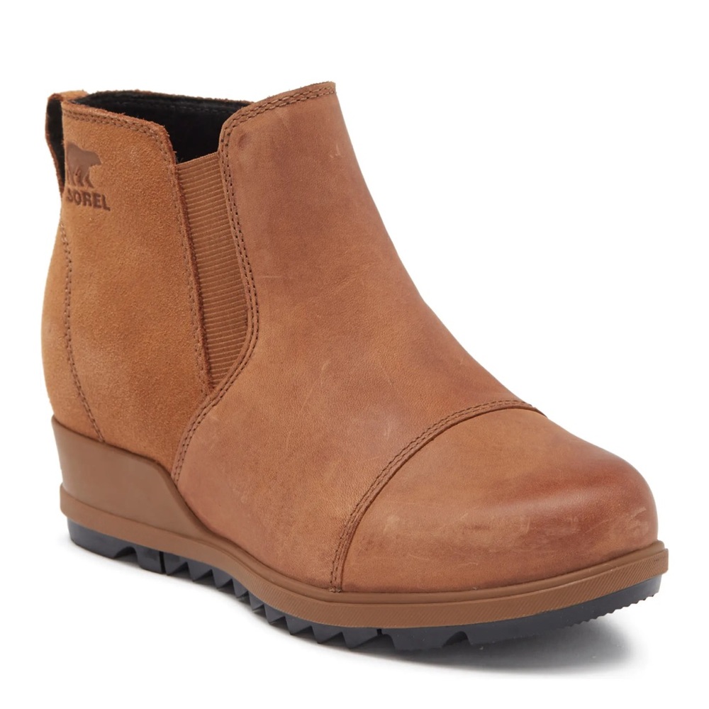 SOREL Joan of Arctic Wedge Chelsea tan Women 9.5 gently used